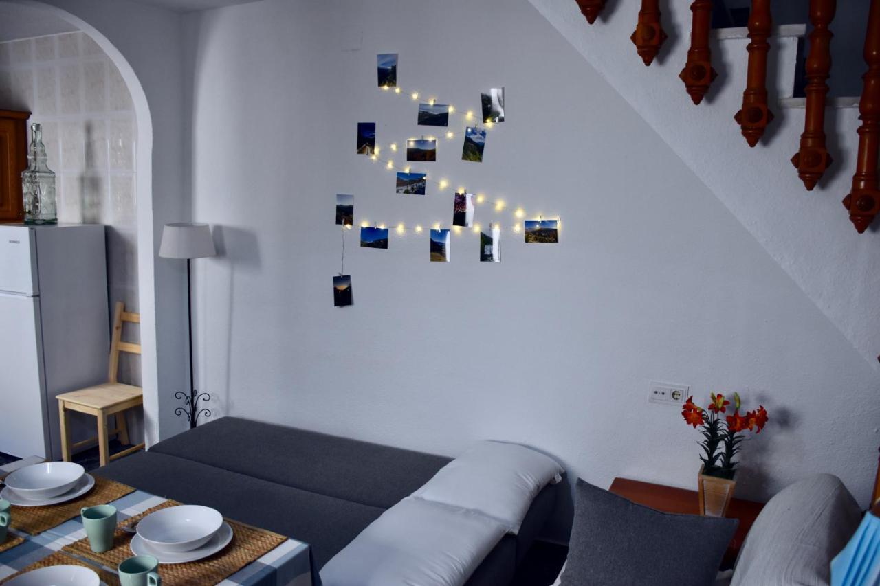 Alojamiento Ruta Del Mulhacen Apartment ปัมปาเนย์รา ภายนอก รูปภาพ